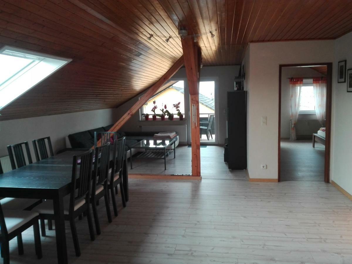 Obere Ferienwohnung Asshoff Zwischen Odenwald, Taubertal Und Bauland Berolzheim Ngoại thất bức ảnh