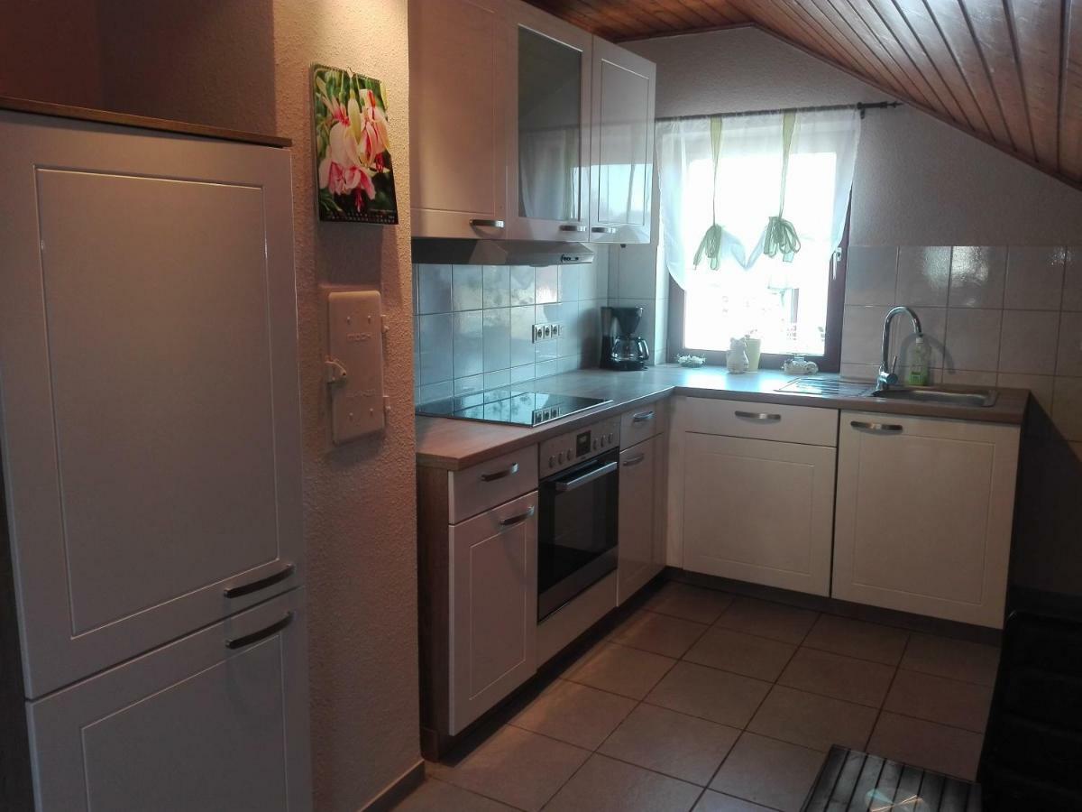 Obere Ferienwohnung Asshoff Zwischen Odenwald, Taubertal Und Bauland Berolzheim Ngoại thất bức ảnh